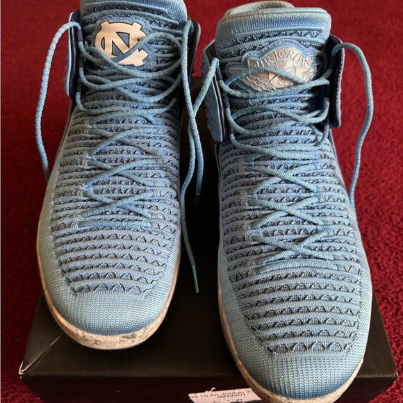 Jordan 32 UNC size 10.0 - Picture 3 of 12